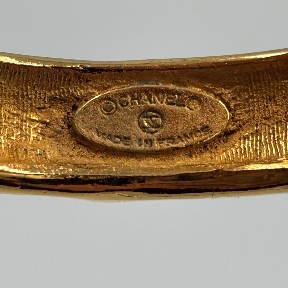 Vintage Chanel Ear of Wheat Gilt metal bangle - Picture 3 of 5
